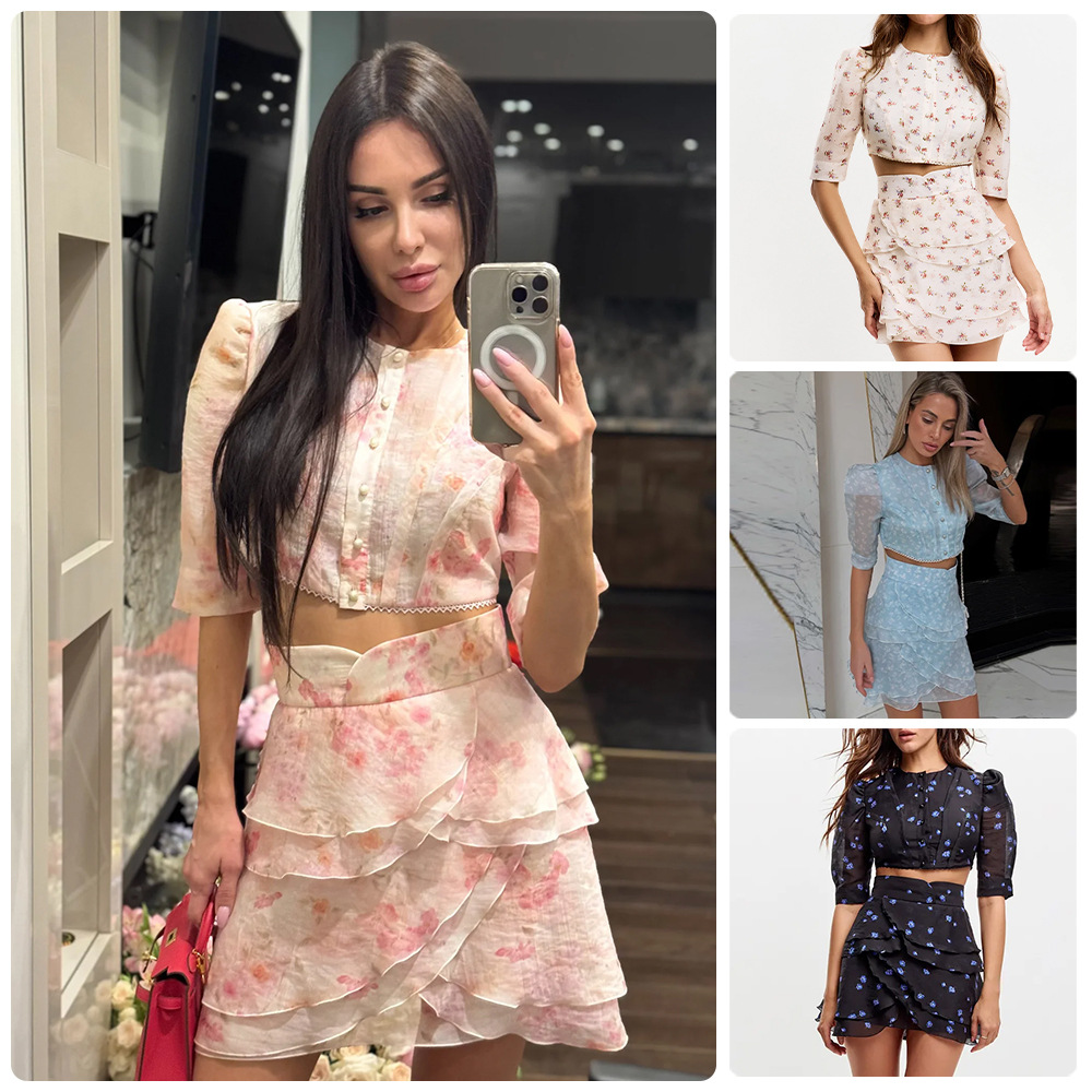 Printed Wrap Skirt - Blumenbedrucktes Set mit Rundhalsausschnitt, Puffärmeln, Kurzbluse