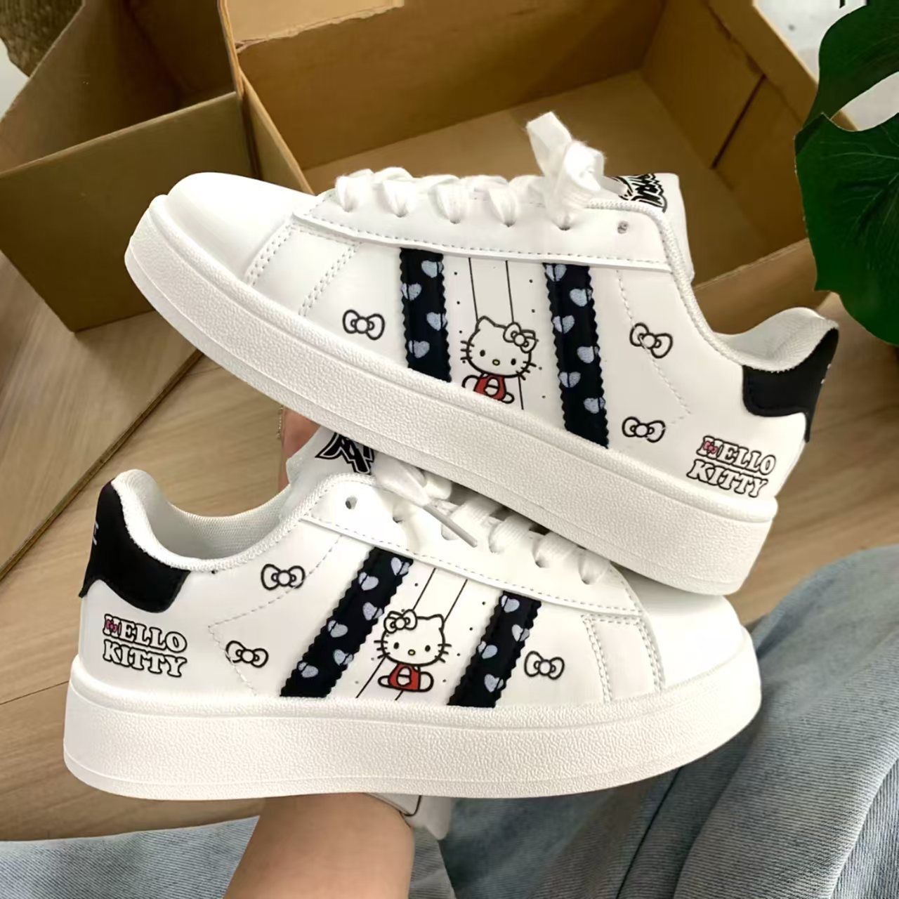 Sneakers Fashion Women - Modische Hello Kitty Freizeitschuhe Niedliche Sneaker
