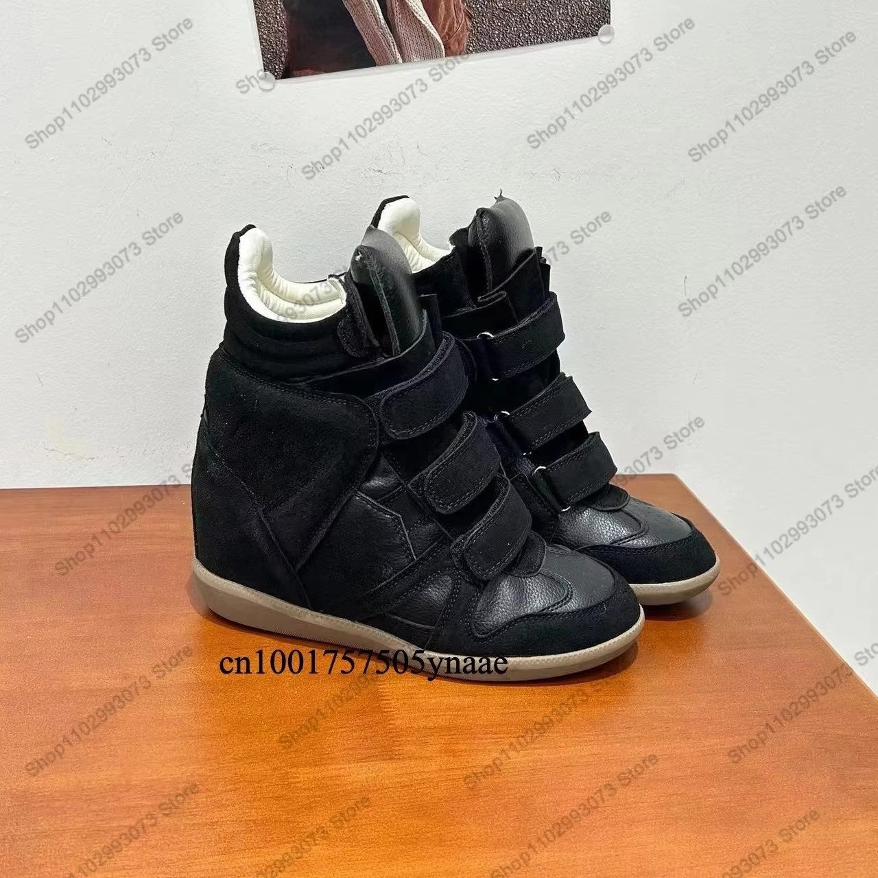 Sneakers Fashion Women - Damen-Sneaker mit verstecktem Keilabsatz, High-Top-Sneaker aus