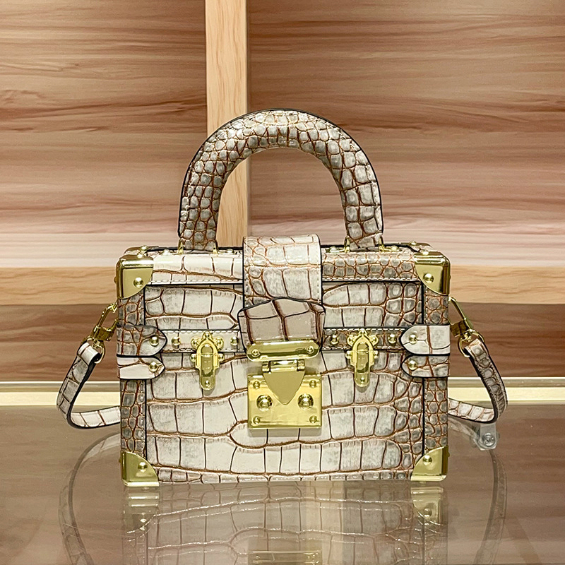 Modische Designer-Wickeltasche – Women Fashion Logo Design Bewertung und Preis